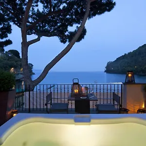 ***** Hotel Eight Paraggi Italia